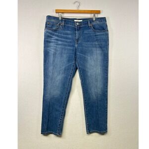 Levi Strauss Boyfriend Jeans Medium Wash Denim Women Size 32